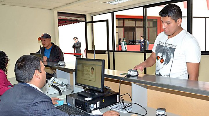 Implementan control biométrico en más cortes