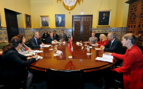 Canciller se reunió con Ministro de Comercio Internacional de Canadá