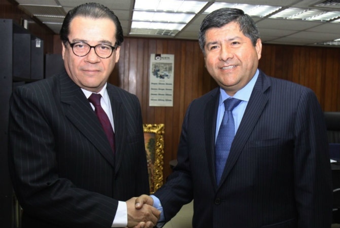 Presidente del Poder Judicial, Enrique Mendoza, junto a Pablo Talavera, titular del CNM. (Fotografía: Andina)