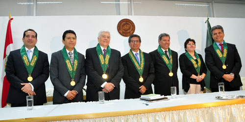 Juramentó Junta Directiva y Tribunal de Honor del Colegio de Notarios de Lima 2015-2016