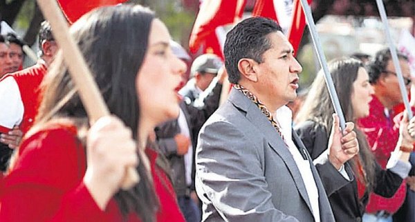 Crisis en Nuevo Perú por alianza entre Verónica Mendoza y Vladimir Cerrón