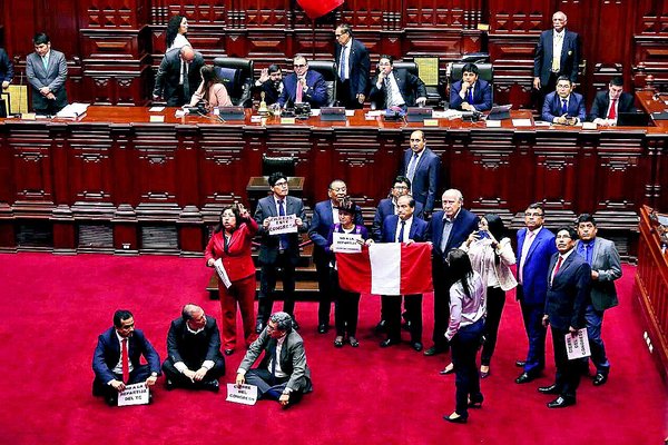 Elección de Ortiz de Zevallos en la mira fiscal
