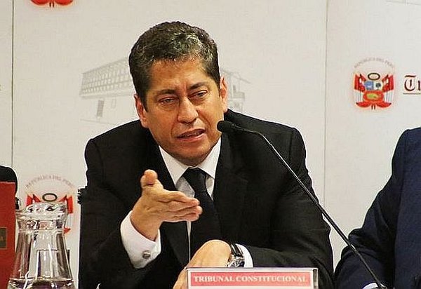 Espinosa-Saldaña: "Resolución de Ortiz de Zevallos es una interferencia al TC"