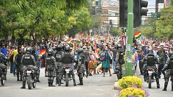 Bolivia: Otro joven muere en medio de las protestas violentas por supuesto fraude en elecciones