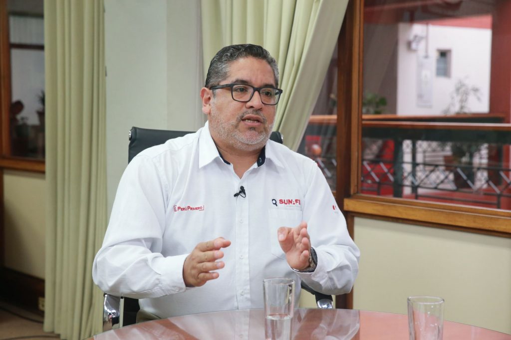 MTPE: EsSalud pagará subsidio de S/760 a trabajadores de mypes en suspensión perfecta