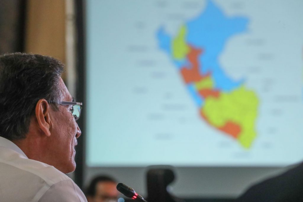 Gobierno espera llegar a un acuerdo con clínicas en 48 horas, sino invocará el artículo 70 de la Constitución
