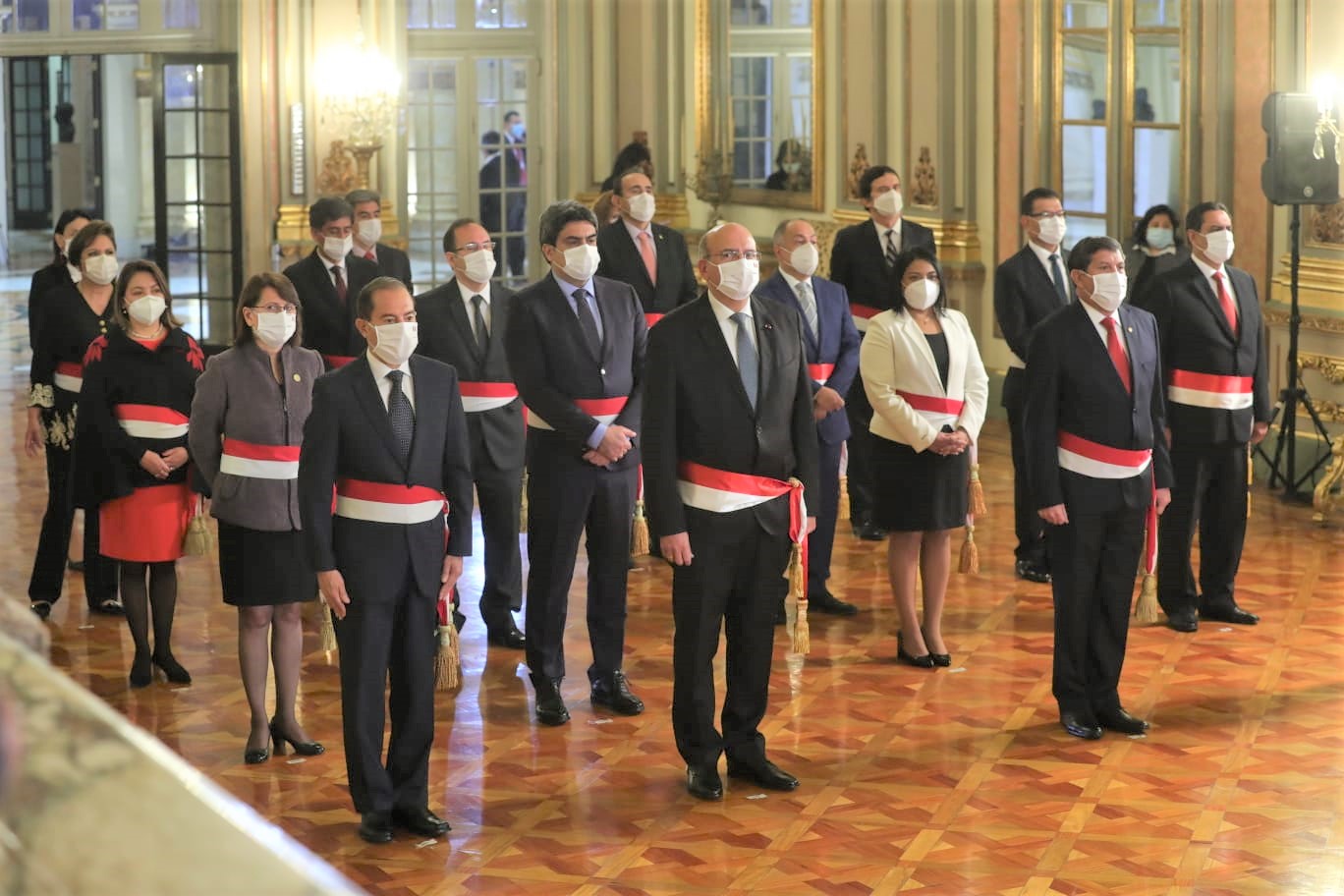 Gabinete Ministerial presidido por Walter Martos