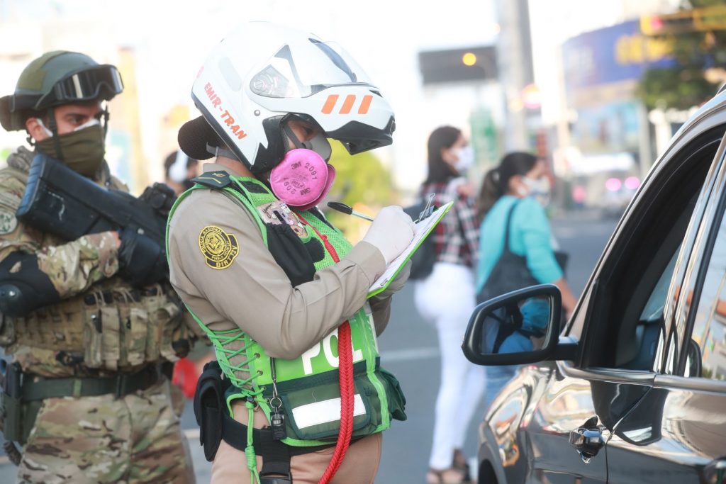 PNP retendrá brevete y multará con S/ 6,450 a conductores sin autorización los domingos