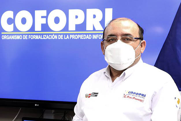 César Figueredo Muñoz, Director Ejecutivo de COFOPRI.