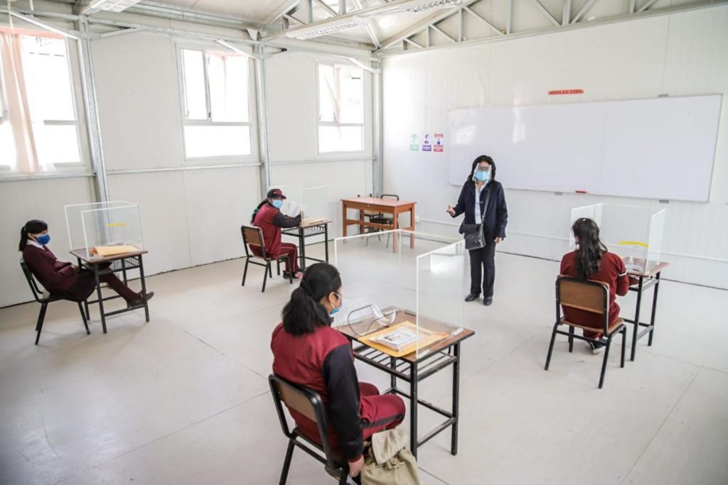 Minedu: 22% de colegios en zonas rurales estaría en condiciones de realizar clases semipresenciales