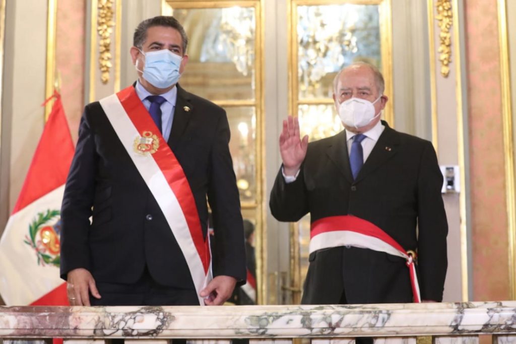 Organismos de derechos humanos denuncian a Merino y Flores-Aráoz