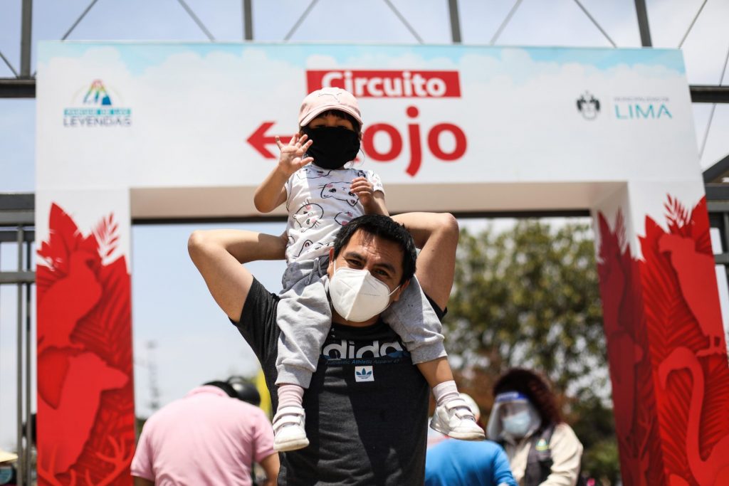 Menores de 12 años ya pueden ingresar a centros comerciales