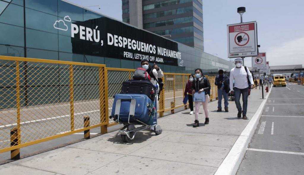 Gobierno amplía suspensión hasta el 20 de enero de vuelos procedentes de Europa