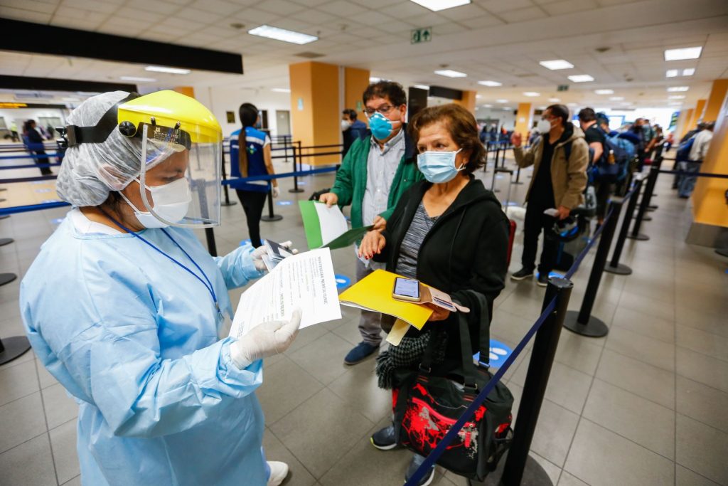 MTC: pasajeros de vuelos desde Lima a regiones deben presentar prueba molecular
