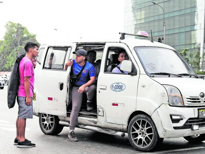 automóvil colectivo