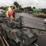 Iván Duque saca tanques y militares a las calles de Colombia