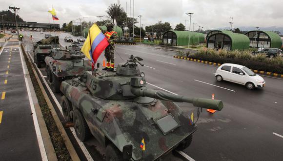 Iván Duque saca tanques y militares a las calles de Colombia