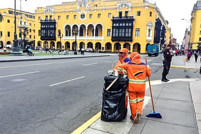 obreros municipales de limpieza pública