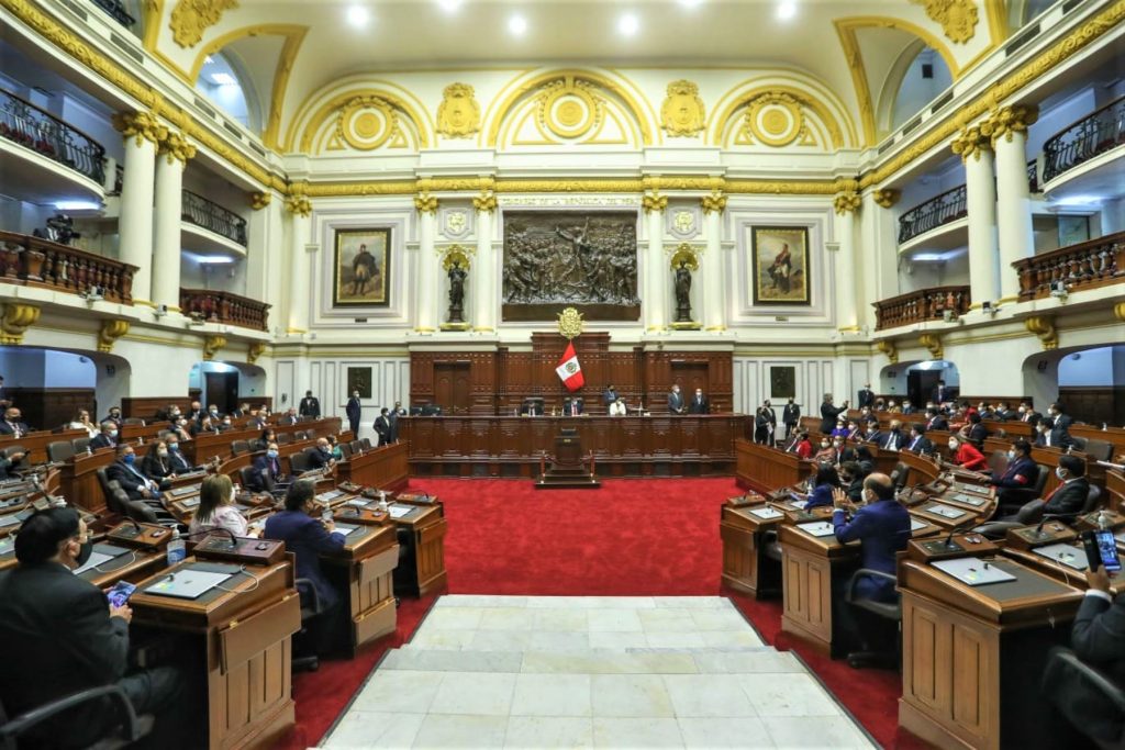 Perú Libre presenta proyecto para incorporar Asamblea Constituyente y cambiar Constitución