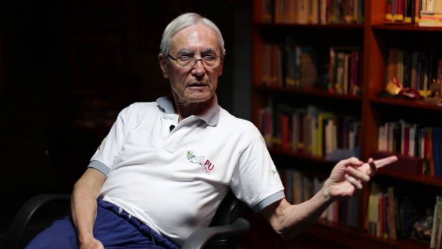 Héctor Béjar