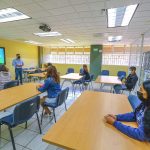clases presenciales en universidades
