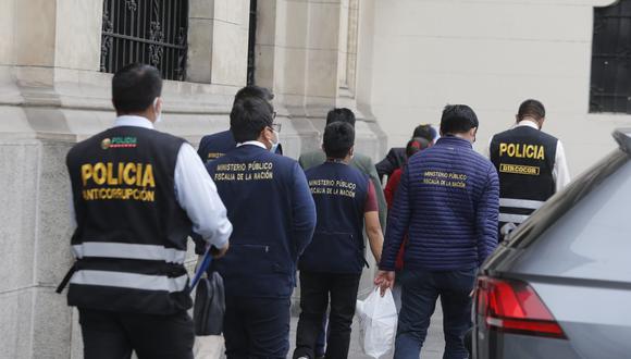 Miembros de la Fiscalía en Palacio de Gobierno