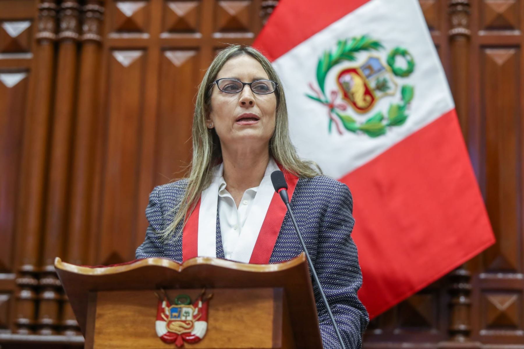 Congreso rechazó admisión de moción de censura contra María del Carmen Alva
