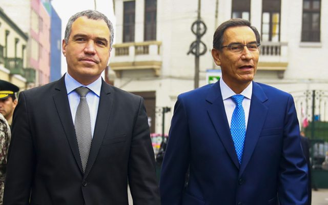 Salvador-del-Solar_Martín-Vizcarra