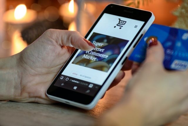 Más del cuarenta por ciento de la población peruana realiza sus compras en el comercio electrónico