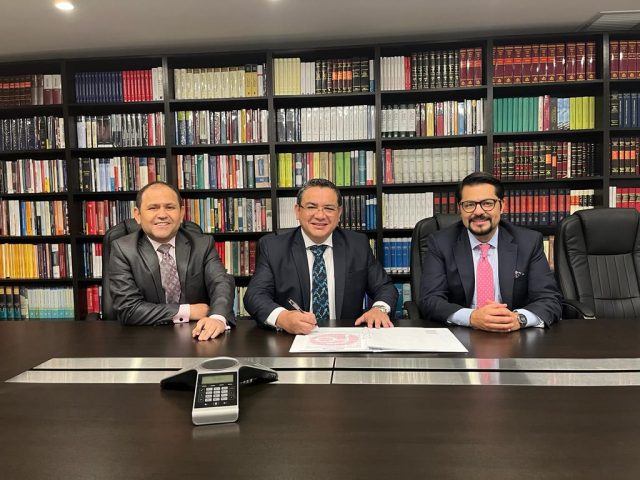 Santiváñez Antúnez Abogados (equipo científico)