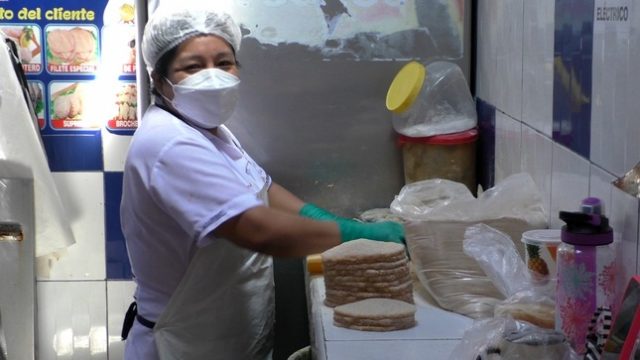 trabajadora en Perú