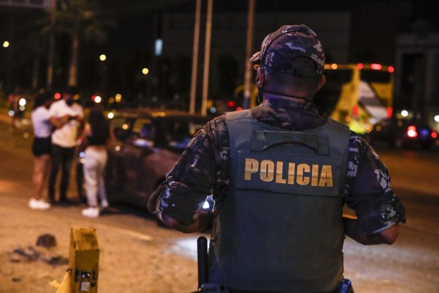 inmovilización social obligatoria
