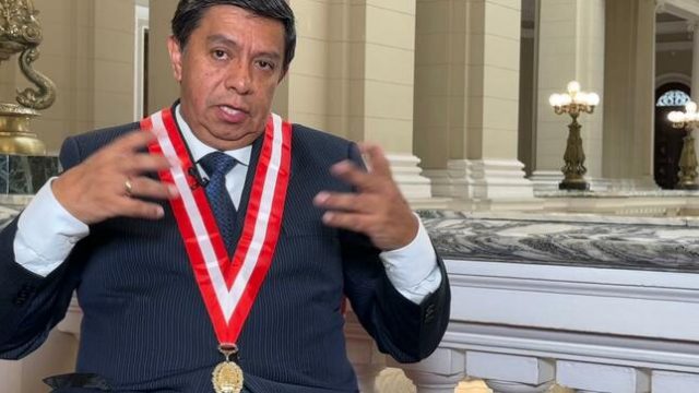 Manuel Estuardo Luján Túpez