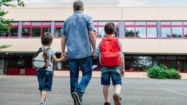 Multan a colegio con S/54,450 por discriminar a menor con autismo